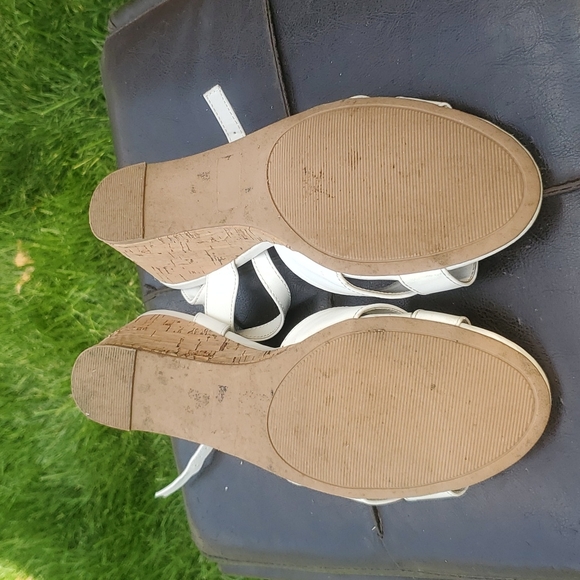 Cork wedge sandals - Picture 4 of 4